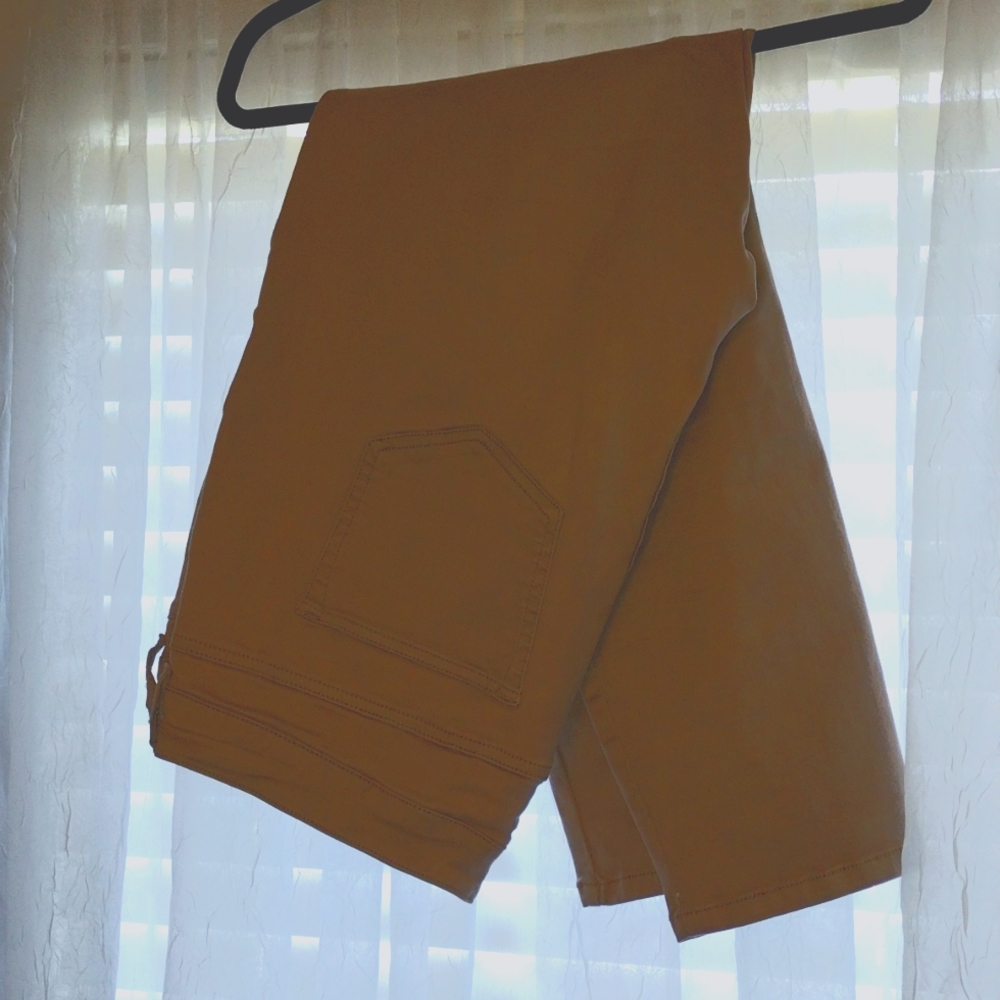 Maurices tan skinny jeggings sz 18